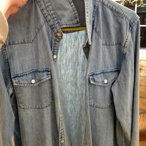 Garnet Hill Light Jean Style Button Up (Size 14)